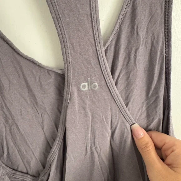 ALO Yoga Purple Women's Tank Top - Picture 4 of 4